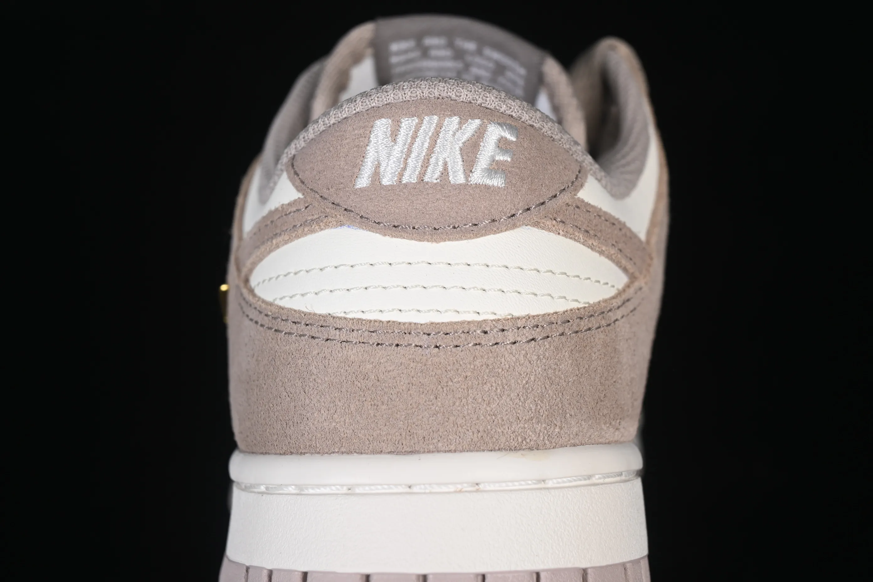 All Categories Nk SB Dunk Series Nk SB Dunk Low Low-top sneakers Nike SB Dunk Low Year of the Horse Gray White Low-top casual sneakers IB4417-105